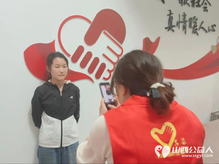 光启未来:吕梁市离石区青年志愿者协会2025年上半年满天星助学金项目及协会一对一助学金发放仪式不止于金钱 - 第4张 - 山西公益人 光启未来:吕梁市离石区青年志愿者协会2025年上半年满天星助学金项目及协会一对一助学金发放仪式不止于金钱 - 第4张