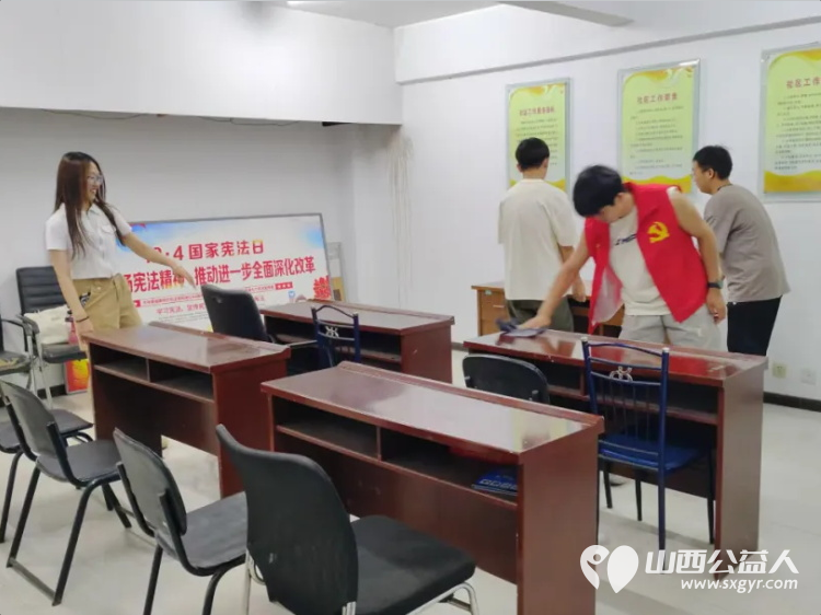 晋中新青年高校志愿者联合服务中心春暖社区志愿服务项目山西能源学院地测系志愿服务总队的志愿者们走进银海心悦社区 - 第6张 - 山西公益人 晋中新青年高校志愿者联合服务中心春暖社区志愿服务项目山西能源学院地测系志愿服务总队的志愿者们走进银海心悦社区 - 第6张