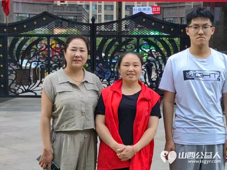 忻州市泛华公馆业主委员会和党支部象往年一样组织了泛华公馆志愿服务考生活动祝高考学子金榜题名 - 第12张 - 山西公益人 忻州市泛华公馆业主委员会和党支部象往年一样组织了泛华公馆志愿服务考生活动祝高考学子金榜题名 - 第12张