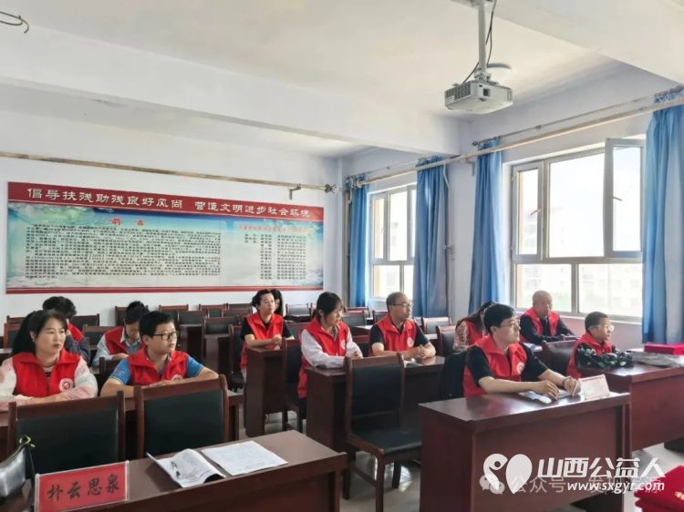浑源县残联扶残助残志愿者协会第五届“爱心助高考、志愿促文明”活动总结暨表彰大会圆满召开 - 第3张 - 山西公益人 浑源县残联扶残助残志愿者协会第五届“爱心助高考、志愿促文明”活动总结暨表彰大会圆满召开 - 第3张