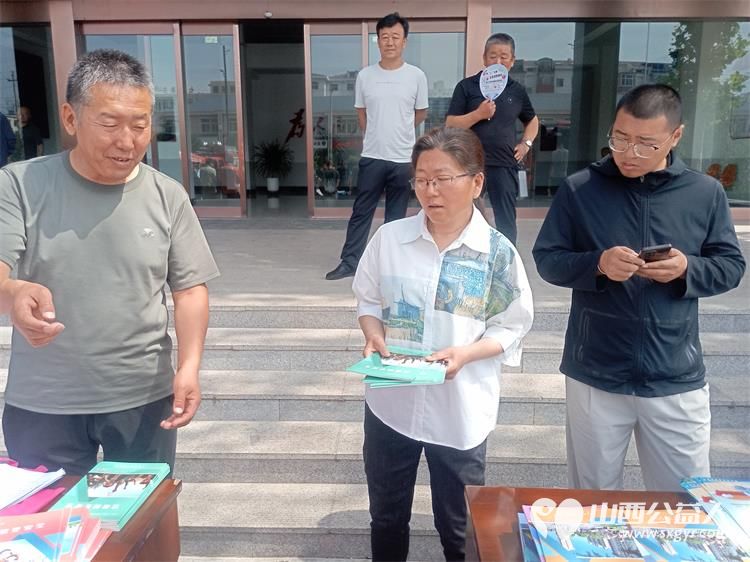 太原市清徐县徐沟镇人民政府举办安全月活动山西好人张小义参加了活动清徐县金鹰战狼救援队清徐县护卫者应急救援队为此次活动提供了安全保障 - 第4张 - 山西公益人 太原市清徐县徐沟镇人民政府举办安全月活动山西好人张小义参加了活动清徐县金鹰战狼救援队清徐县护卫者应急救援队为此次活动提供了安全保障 - 第4张