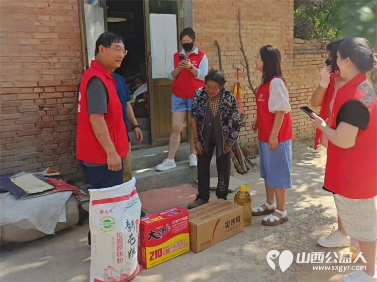 情暖六月爱心同行 长治圆梦公益协会的志愿者们去平顺县西青北村为5户困难家庭送去了大米白面食用油等物资 - 第14张 - 山西公益人 情暖六月爱心同行 长治圆梦公益协会的志愿者们去平顺县西青北村为5户困难家庭送去了大米白面食用油等物资 - 第14张