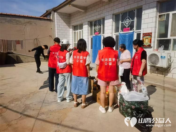 情暖六月爱心同行 长治圆梦公益协会的志愿者们去平顺县西青北村为5户困难家庭送去了大米白面食用油等物资 - 第17张 - 山西公益人 情暖六月爱心同行 长治圆梦公益协会的志愿者们去平顺县西青北村为5户困难家庭送去了大米白面食用油等物资 - 第17张