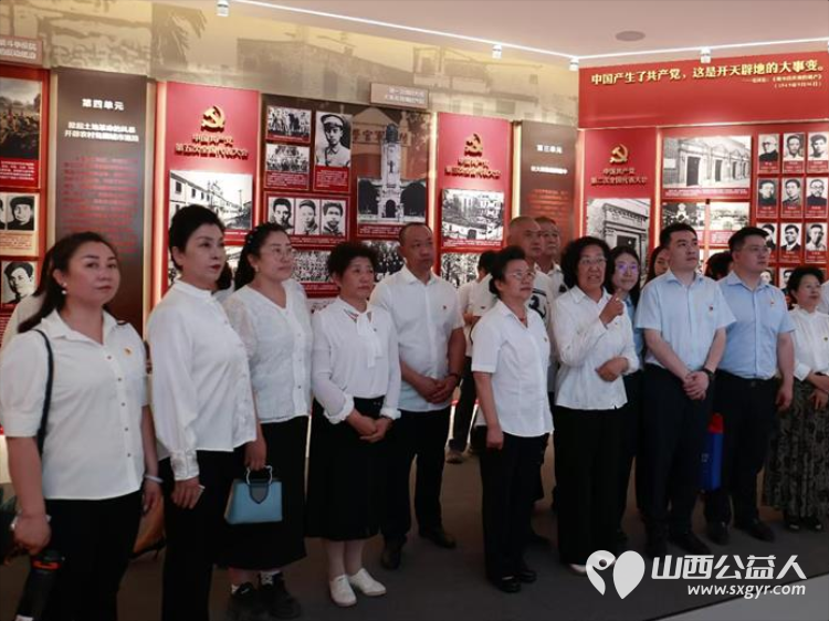 太原学花志愿服务中心党支部与浦发银行兴华街支行党支部在太原新希望双语学校举行党建共建签订仪式 - 第10张 - 山西公益人 太原学花志愿服务中心党支部与浦发银行兴华街支行党支部在太原新希望双语学校举行党建共建签订仪式 - 第10张