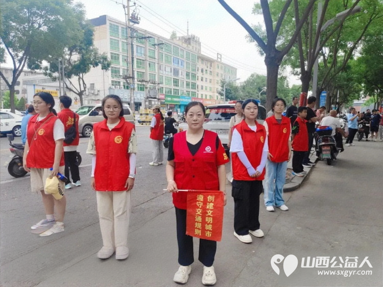 爱心助考为梦护航 临汾市文明交通志愿者协会组织百余名志愿者配合临汾市公安局交通警察支队辖区交警为中考学子维护考场外交通秩序 - 第6张