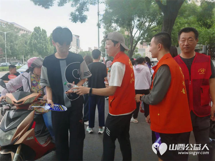 为梦想护航 ¦ 晋中新青年高校志愿者联合服务中心开展“助力中考”志愿服务活动 - 第3张 - 山西公益人 为梦想护航 ¦ 晋中新青年高校志愿者联合服务中心开展“助力中考”志愿服务活动 - 第3张