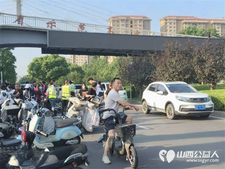 守护青春梦想 晋中市太谷区心连心志愿者协会护航中考志愿服务圆满结束开展了秩序维护安全警戒引导就位等志愿服务 - 第11张 - 山西公益人 守护青春梦想 晋中市太谷区心连心志愿者协会护航中考志愿服务圆满结束开展了秩序维护安全警戒引导就位等志愿服务 - 第11张