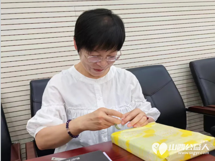 2025年度山西省青基会忻州一中校友红玫瑰奖学金发放!忻中校友为30名家庭贫困学习优秀的获奖学生提供了每人2000元的奖学金 - 第5张 - 山西公益人 2025年度山西省青基会忻州一中校友红玫瑰奖学金发放!忻中校友为30名家庭贫困学习优秀的获奖学生提供了每人2000元的奖学金 - 第5张