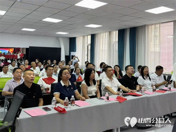 红印铭心映初心党旗映誓展风采 吕梁市离石区青年志愿者协会联合尉汾路社区共同举办七一主题联欢活动 - 第3张 - 山西公益人 红印铭心映初心党旗映誓展风采 吕梁市离石区青年志愿者协会联合尉汾路社区共同举办七一主题联欢活动 - 第3张