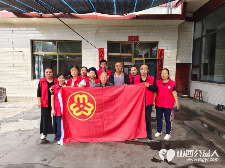 介休市敬老协会志愿者走入介休市义安镇孟王堡村入户81岁特困老人岳延华家中为老人打扫室内外卫生、包饺子 - 第1张 - 山西公益人 介休市敬老协会志愿者走入介休市义安镇孟王堡村入户81岁特困老人岳延华家中为老人打扫室内外卫生、包饺子 - 第1张