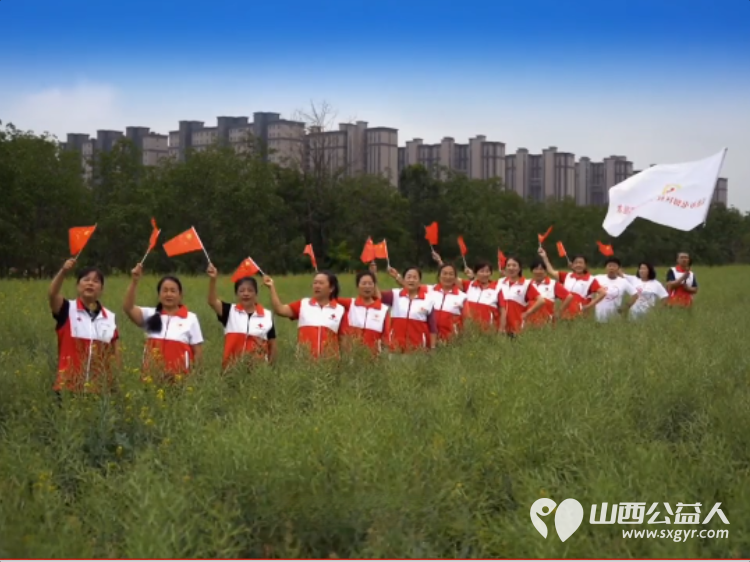 屯留区红十字会开展庆祝中国共产党成立104周年系列活动慰问了老党员困难党员和特困群众为他们送去了米面油等生活必需品 - 第9张 - 山西公益人 屯留区红十字会开展庆祝中国共产党成立104周年系列活动慰问了老党员困难党员和特困群众为他们送去了米面油等生活必需品 - 第9张