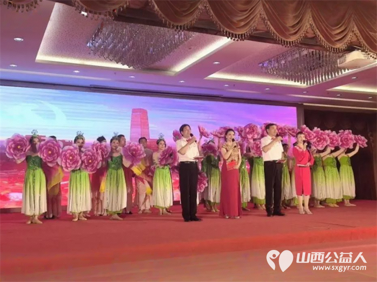 庆党生不忘初心捐钢琴奉献关爱 山西省乡村振兴研究会山西省海养慈善基金会向山西华顿农民合唱捐献钢琴一架 - 第6张 - 山西公益人 庆党生不忘初心捐钢琴奉献关爱 山西省乡村振兴研究会山西省海养慈善基金会向山西华顿农民合唱捐献钢琴一架 - 第6张