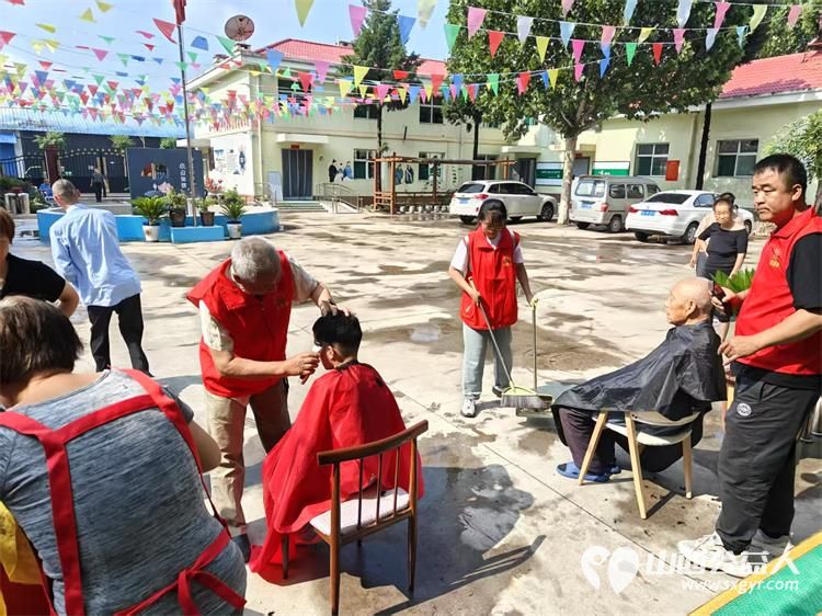 长治市阳光困境儿童帮扶协会携手下秦敬老院举办浓浓敬老情情暖夕阳红义务理发活动 - 第20张 - 山西公益人 长治市阳光困境儿童帮扶协会携手下秦敬老院举办浓浓敬老情情暖夕阳红义务理发活动 - 第20张