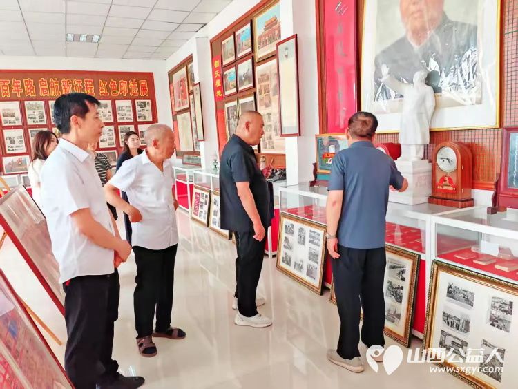 传承红色基因，永葆党员本色 上党区义工协会迎七一主题党日活动对过去一年表现突出的优秀共产党员、协会先进工作者进行表彰 - 第8张