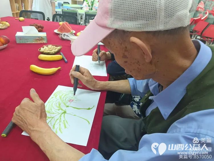 太原市朝阳社区开展“红色基因·初心如树”纪念七一主题党日活动引入团体心理辅导技术唤醒老党员入党初心 - 第7张 - 山西公益人 太原市朝阳社区开展“红色基因·初心如树”纪念七一主题党日活动引入团体心理辅导技术唤醒老党员入党初心 - 第7张