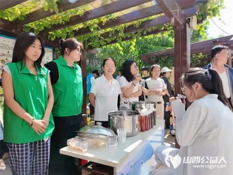 五社联动聚合力 共筑骑手友好新家园——离石区青年志愿者协会助力新就业群体友好社区建设 - 第5张 - 山西公益人 五社联动聚合力 共筑骑手友好新家园——离石区青年志愿者协会助力新就业群体友好社区建设 - 第5张