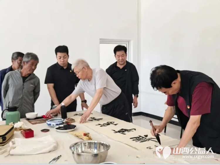 五台山书画院党支部开展庆七一书画进忻府区寺坪村老区活动参观中共忻县(西)县委旧址走访慰问了四位老党员并委托村党支部向其余21名党员转达慰问转赠书画作品 - 第11张 - 山西公益人 五台山书画院党支部开展庆七一书画进忻府区寺坪村老区活动参观中共忻县(西)县委旧址走访慰问了四位老党员并委托村党支部向其余21名党员转达慰问转赠书画作品 - 第11张