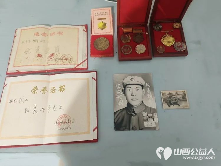 传承红色基因凝聚奋进力量----山西首届慈善行为楷模冯丽、全国道德模范提名奖赵海生双楷模携手走进昔阳县大寨参观学习 - 第3张 - 山西公益人 传承红色基因凝聚奋进力量----山西首届慈善行为楷模冯丽、全国道德模范提名奖赵海生双楷模携手走进昔阳县大寨参观学习 - 第3张