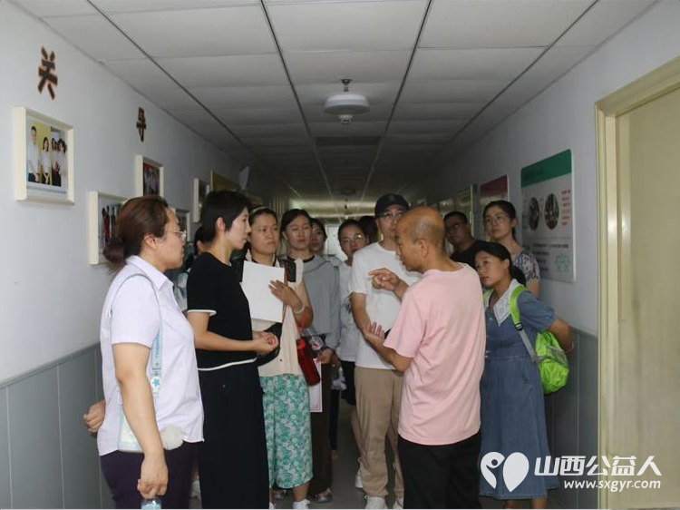 衷心感谢太原市小桔灯爱心联盟各位小志愿者和家长们走进我们太原市灵星孤独症中心认购孩子们的手工作品为孩子们捐赠牛奶玩具和学习用品 - 第4张 - 山西公益人 衷心感谢太原市小桔灯爱心联盟各位小志愿者和家长们走进我们太原市灵星孤独症中心认购孩子们的手工作品为孩子们捐赠牛奶玩具和学习用品 - 第4张