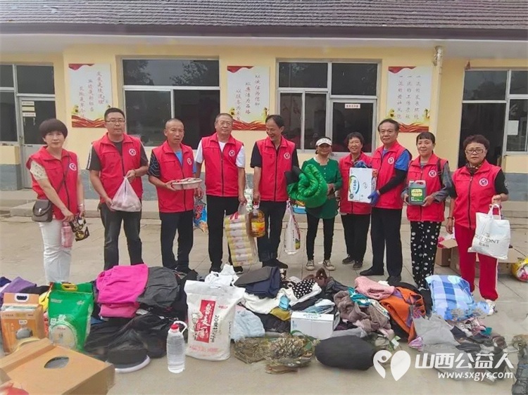 风雨无阻爱无疆 忻州市秀容公益开展困境慰问七月同行暖心行动慰问忻府区西张镇鸦儿坑村三个困境家庭送去物资与关怀 - 第17张 - 山西公益人 风雨无阻爱无疆 忻州市秀容公益开展困境慰问七月同行暖心行动慰问忻府区西张镇鸦儿坑村三个困境家庭送去物资与关怀 - 第17张