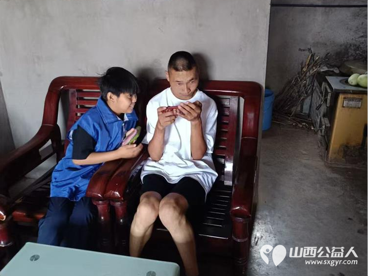 爱的约定----长治市小雨点公益志愿者协会志愿者来到隆福饭店(原雨花斋二部)连续几年来同志们都会放弃节假日来到这里定期为老人开展义务理发活动 - 第26张 - 山西公益人 爱的约定----长治市小雨点公益志愿者协会志愿者来到隆福饭店(原雨花斋二部)连续几年来同志们都会放弃节假日来到这里定期为老人开展义务理发活动 - 第26张