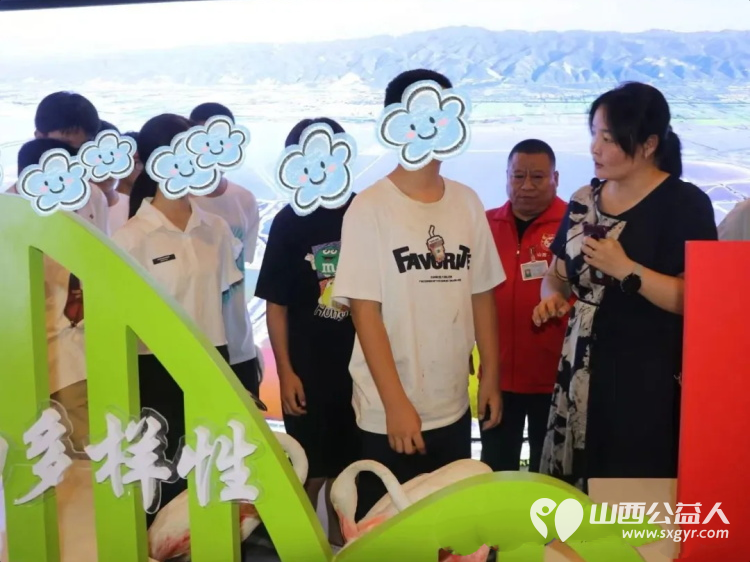 探秘七彩盐湖守护生态家园 运城市妇联、运城市盐保中心及运城市盐湖区志愿者协会组织爱心妈妈携手帮扶儿童开启盐湖奇妙研学之旅 - 第5张 - 山西公益人 探秘七彩盐湖守护生态家园 运城市妇联、运城市盐保中心及运城市盐湖区志愿者协会组织爱心妈妈携手帮扶儿童开启盐湖奇妙研学之旅 - 第5张