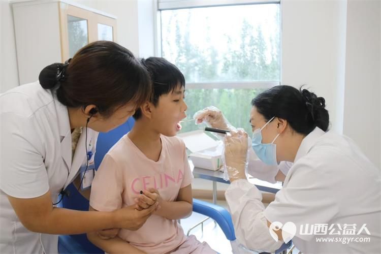 感谢山西综改区健康管理中心的医务人员为太原市灵星孤独症心青年提供免费体检用专业呵护星星的健康 - 第6张 - 山西公益人 感谢山西综改区健康管理中心的医务人员为太原市灵星孤独症心青年提供免费体检用专业呵护星星的健康 - 第6张