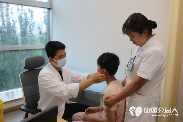 感谢山西综改区健康管理中心的医务人员为太原市灵星孤独症心青年提供免费体检用专业呵护星星的健康 - 第3张 - 山西公益人 感谢山西综改区健康管理中心的医务人员为太原市灵星孤独症心青年提供免费体检用专业呵护星星的健康 - 第3张