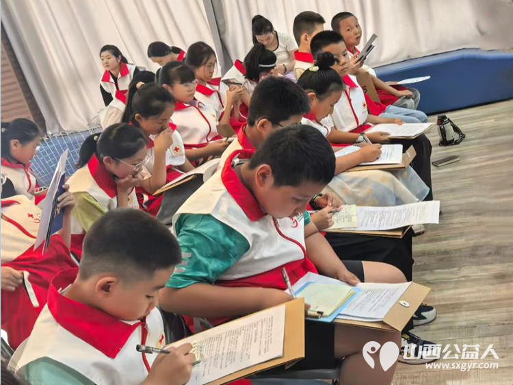 山西省第四届红十字小小宣讲员培训结束啦孩子们学习了海姆立克防溺水等安全急救知识禁毒反诈防霸凌等法律知识感恩敬老诚信勤俭等优秀传统文化 - 第4张