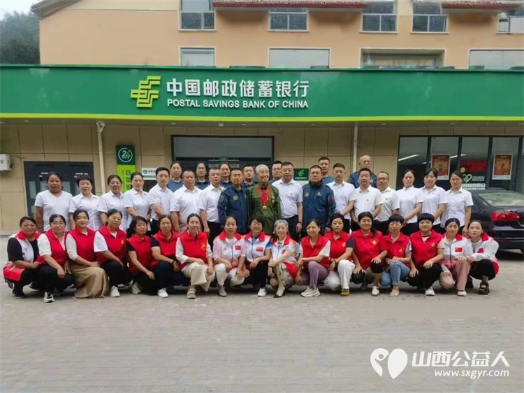 烽火岁月话初心红色基因永赓续 正能量公益山西孝义新义街道迎宾南社区举办七一主题活动共同为抗美援朝老兵送上了慰问品 - 第1张 - 山西公益人 烽火岁月话初心红色基因永赓续 正能量公益山西孝义新义街道迎宾南社区举办七一主题活动共同为抗美援朝老兵送上了慰问品 - 第1张