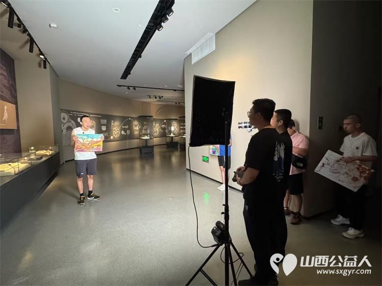 太原市灵星社区服务中心孤独症孩子的画作将在山西青铜博物馆展出孩子们感谢山西青铜博物馆 - 第5张 - 山西公益人 太原市灵星社区服务中心孤独症孩子的画作将在山西青铜博物馆展出孩子们感谢山西青铜博物馆 - 第5张