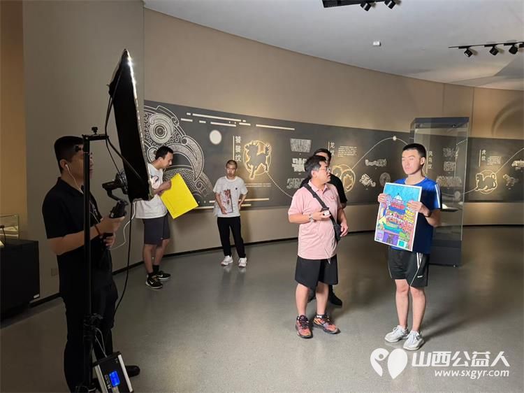 太原市灵星社区服务中心孤独症孩子的画作将在山西青铜博物馆展出孩子们感谢山西青铜博物馆 - 第2张 - 山西公益人 太原市灵星社区服务中心孤独症孩子的画作将在山西青铜博物馆展出孩子们感谢山西青铜博物馆 - 第2张