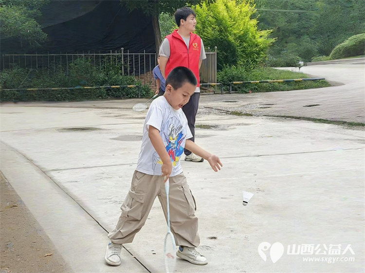 青春志愿行快乐共成长----石楼县青年志愿者协会之家活力满满让青少年们近距离感受志愿文化的魅力 - 第5张 - 山西公益人 青春志愿行快乐共成长----石楼县青年志愿者协会之家活力满满让青少年们近距离感受志愿文化的魅力 - 第5张