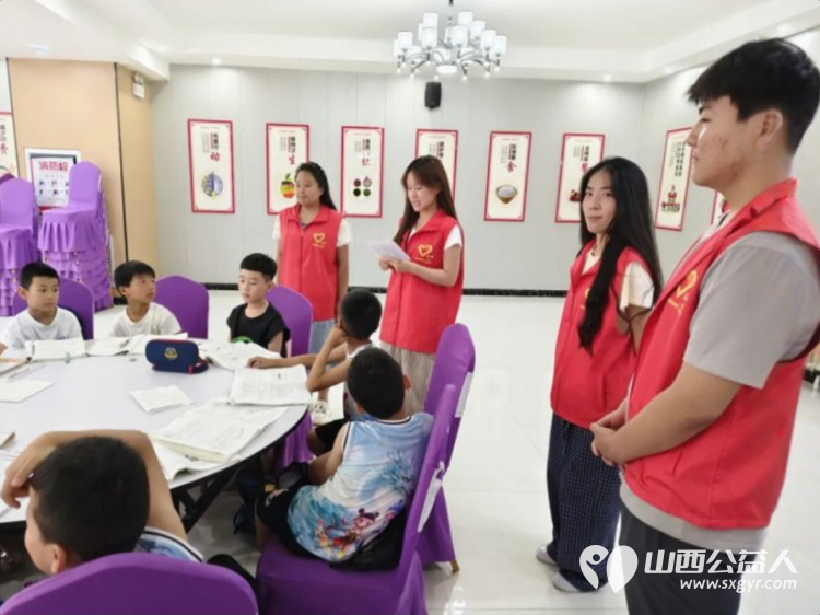 青春筑梦志愿同行----石楼县青年志愿者协会的大学生与青少年的温暖时光用专业知识与温柔态度为孩子排忧解难 - 第8张 - 山西公益人 青春筑梦志愿同行----石楼县青年志愿者协会的大学生与青少年的温暖时光用专业知识与温柔态度为孩子排忧解难 - 第8张