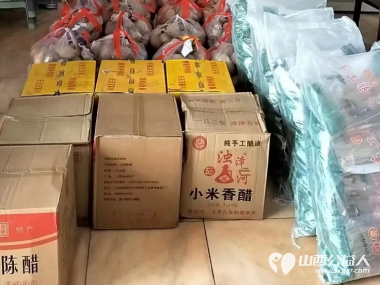 长治市小雨点志愿者协会思源分会爱心人土向雨花斋捐赠现金5000元整捐赠各种烹饪调料及蔬菜 - 第5张 - 山西公益人 长治市小雨点志愿者协会思源分会爱心人土向雨花斋捐赠现金5000元整捐赠各种烹饪调料及蔬菜 - 第5张