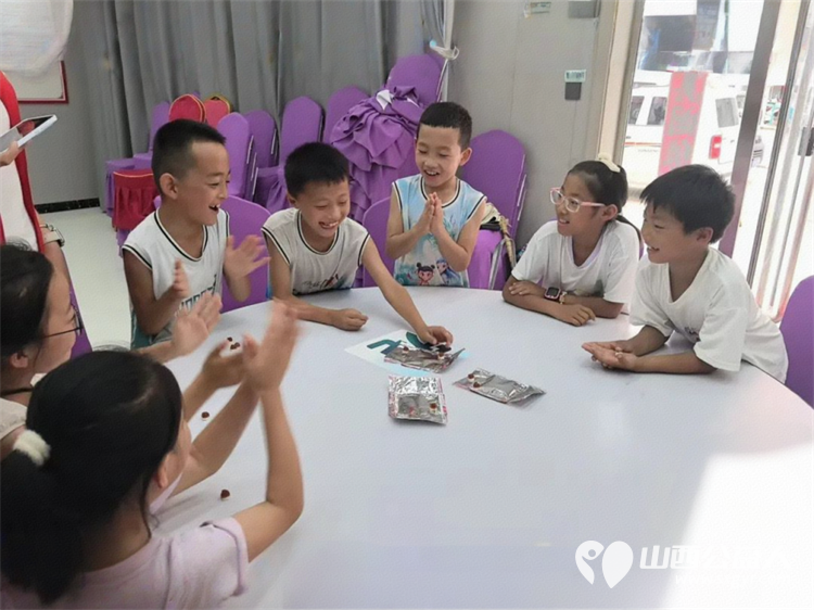 青春筑梦志愿同行----石楼县青年志愿者协会的大学生与青少年的温暖时光用专业知识与温柔态度为孩子排忧解难 - 第2张 - 山西公益人 青春筑梦志愿同行----石楼县青年志愿者协会的大学生与青少年的温暖时光用专业知识与温柔态度为孩子排忧解难 - 第2张