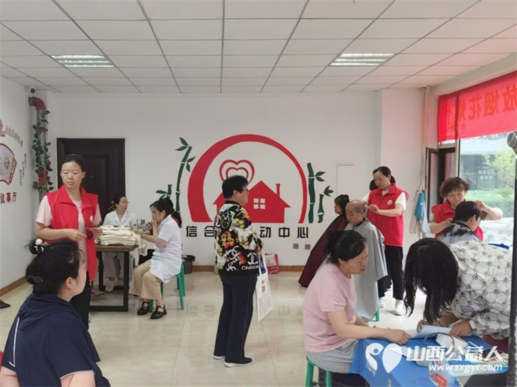 介休市敬老协会举办健康活动暖人心志愿服务进社区活动志愿者走进介休市北坛街道文苑街社区为社区所有老人们爱心理发按摩理疗义诊 - 第49张 - 山西公益人 介休市敬老协会举办健康活动暖人心志愿服务进社区活动志愿者走进介休市北坛街道文苑街社区为社区所有老人们爱心理发按摩理疗义诊 - 第49张
