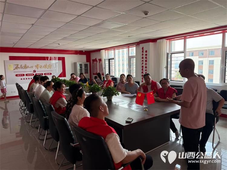 太原市無心禅堂发起“温暖童心点亮星光”公益活动众多爱心人士带着米面油等各种生活物资走进灵星社区康复中心为心青年祈福 - 第2张 - 山西公益人 太原市無心禅堂发起“温暖童心点亮星光”公益活动众多爱心人士带着米面油等各种生活物资走进灵星社区康复中心为心青年祈福 - 第2张