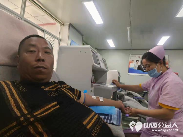 他用爱为生命续航----致敬王巍巍同志的温暖选择在生日当天来到晋城血站完成了献血和造血干细胞填表采样 - 第8张 - 山西公益人 他用爱为生命续航----致敬王巍巍同志的温暖选择在生日当天来到晋城血站完成了献血和造血干细胞填表采样 - 第8张