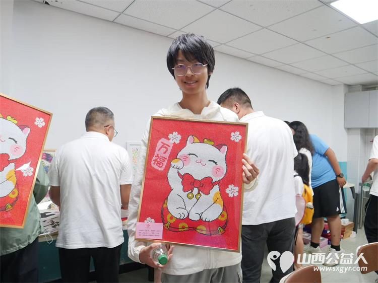 感谢马小马社会公益救助协会组织一束光研学夏令营的志愿者走进太原市灵星孤独症康复中心看望心青年 - 第3张 - 山西公益人 感谢马小马社会公益救助协会组织一束光研学夏令营的志愿者走进太原市灵星孤独症康复中心看望心青年 - 第3张