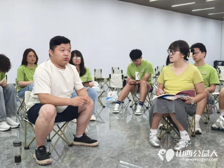 志愿赋能乡村振兴 石楼县青年志愿者协会与山西财经大学的师生们为车家坡村绘就发展新丰景 - 第6张 - 山西公益人 志愿赋能乡村振兴 石楼县青年志愿者协会与山西财经大学的师生们为车家坡村绘就发展新丰景 - 第6张