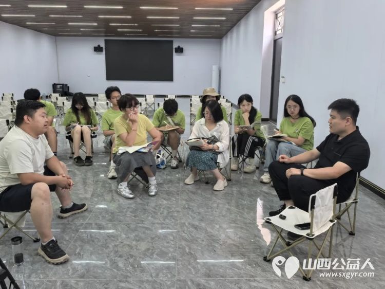 志愿赋能乡村振兴 石楼县青年志愿者协会与山西财经大学的师生们为车家坡村绘就发展新丰景 - 第4张 - 山西公益人 志愿赋能乡村振兴 石楼县青年志愿者协会与山西财经大学的师生们为车家坡村绘就发展新丰景 - 第4张