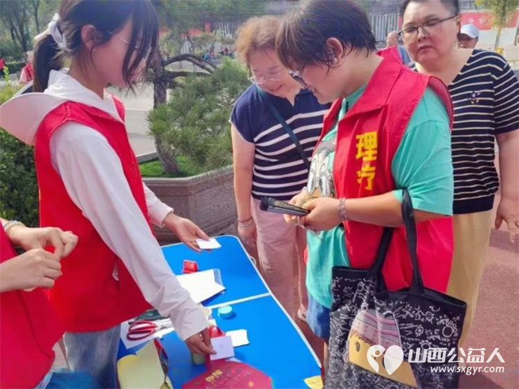 环保同心社区同行 介休市北关街道彦博路社区志愿者协会组织大学生假期环保实践让环保理念落地生根期待更多人接过绿色接力棒持续点亮城市的生态底色 - 第6张 - 山西公益人 环保同心社区同行 介休市北关街道彦博路社区志愿者协会组织大学生假期环保实践让环保理念落地生根期待更多人接过绿色接力棒持续点亮城市的生态底色 - 第6张