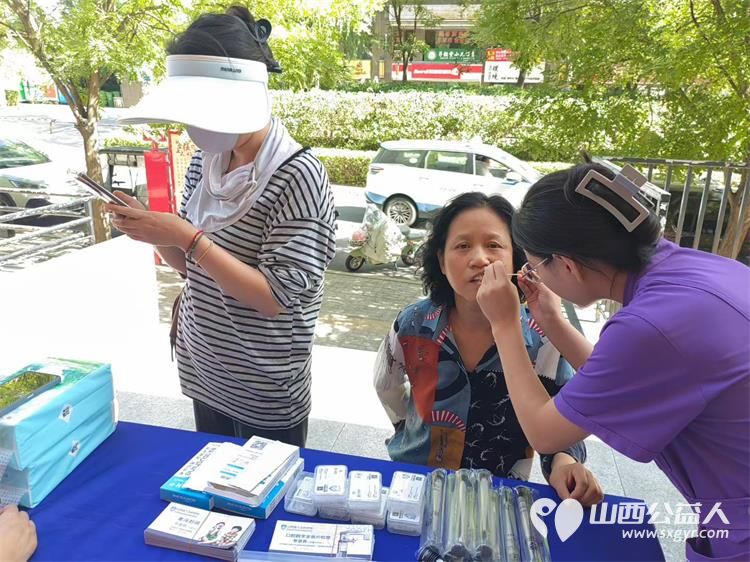 拒绝浪费捐赠爱心 太原市龙城义工联合太原市巨轮街道组织衣 旧有爱，让爱循环----校家社共育暑期活动 - 第10张