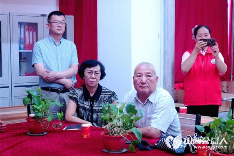 学好弟子规做好中国人 山西省孝文化研究会弟子规专委会一行人来介休市敬老协会调研 - 第22张 - 山西公益人 学好弟子规做好中国人 山西省孝文化研究会弟子规专委会一行人来介休市敬老协会调研 - 第22张