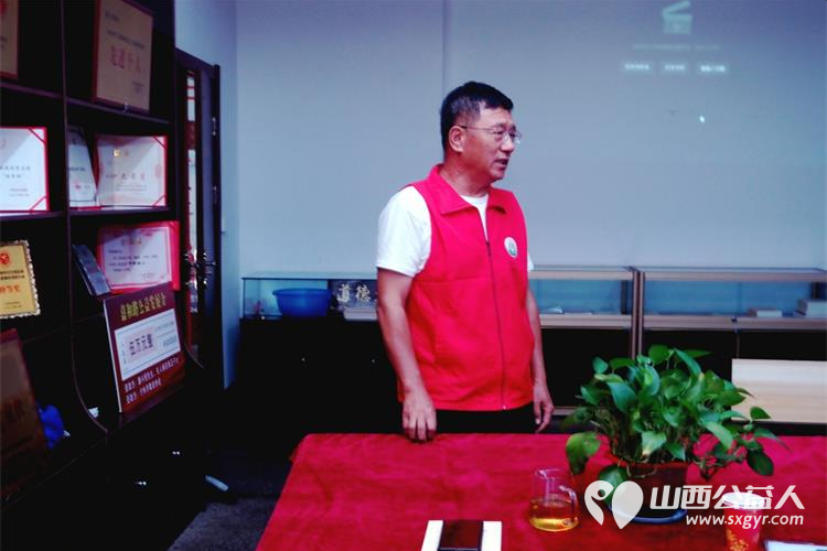 学好弟子规做好中国人 山西省孝文化研究会弟子规专委会一行人来介休市敬老协会调研 - 第12张 - 山西公益人 学好弟子规做好中国人 山西省孝文化研究会弟子规专委会一行人来介休市敬老协会调研 - 第12张