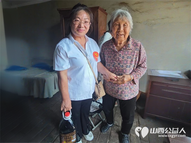 太原市晋小爱帮帮派志愿者前往太谷范村镇彭温庄村慰问探访村中孤寡老人送去陪伴与关怀 - 第13张