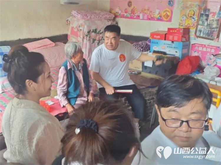 太原市晋小爱帮帮派志愿者前往太谷范村镇彭温庄村慰问探访村中孤寡老人送去陪伴与关怀 - 第7张