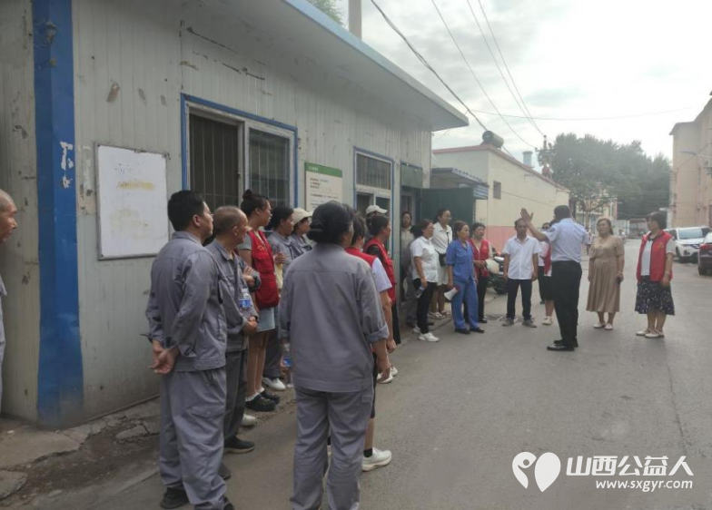 社区物业齐联动筑牢安全双防线 太原市七府坟西街社区联合辖区怡安居物业组织开展了消防安全知识培训及防汛应急预案演练系列活动 - 第4张