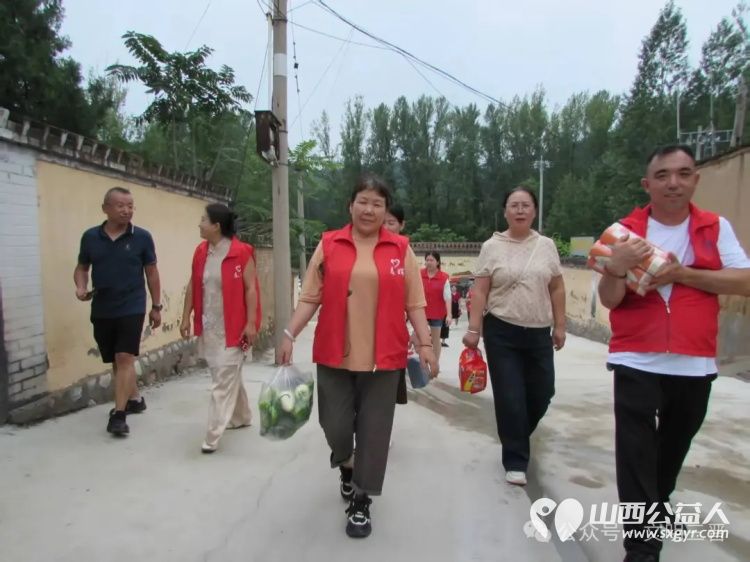 忻州市春晖公益活动站爱心志愿者走进革命老区忻府区三交镇慰问抗美援朝老兵遗孀为5户抗美援朝老兵的遗孀送去关怀与温暖 - 第12张